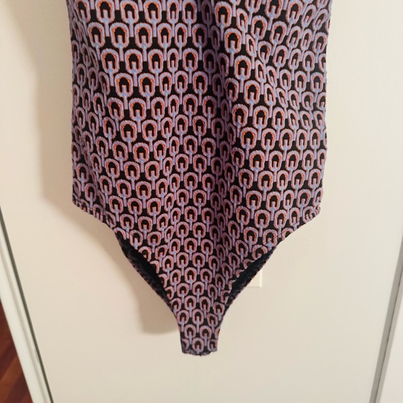 ZARA Printed Geometric Jacquard Halter Bodysuit - Picture 5 of 8